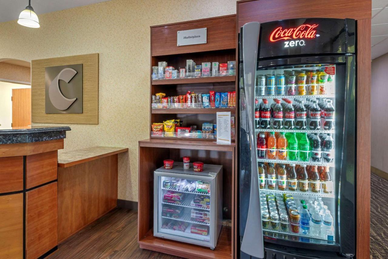 Comfort Suites Eugene Buitenkant foto