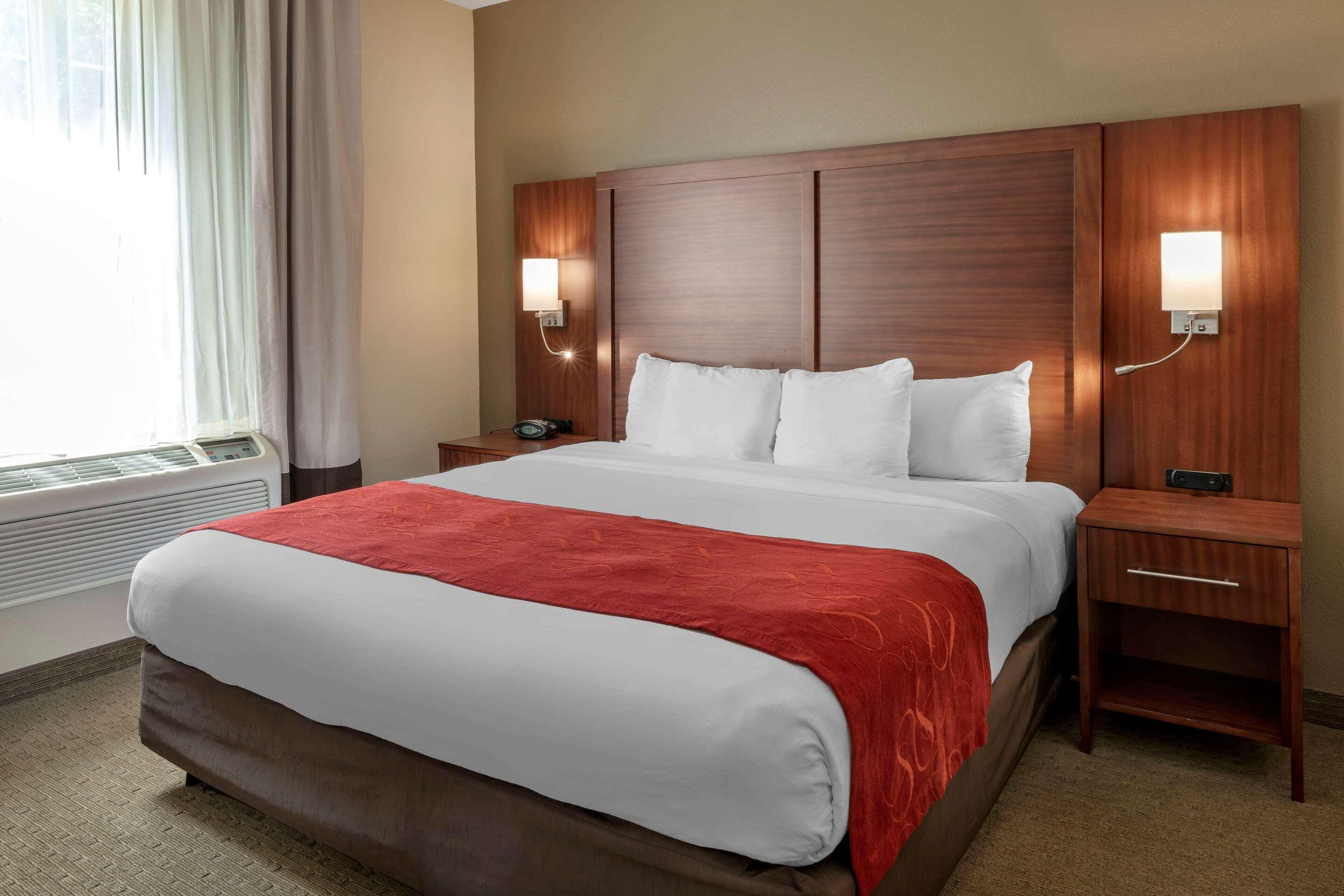 Comfort Suites Eugene Buitenkant foto