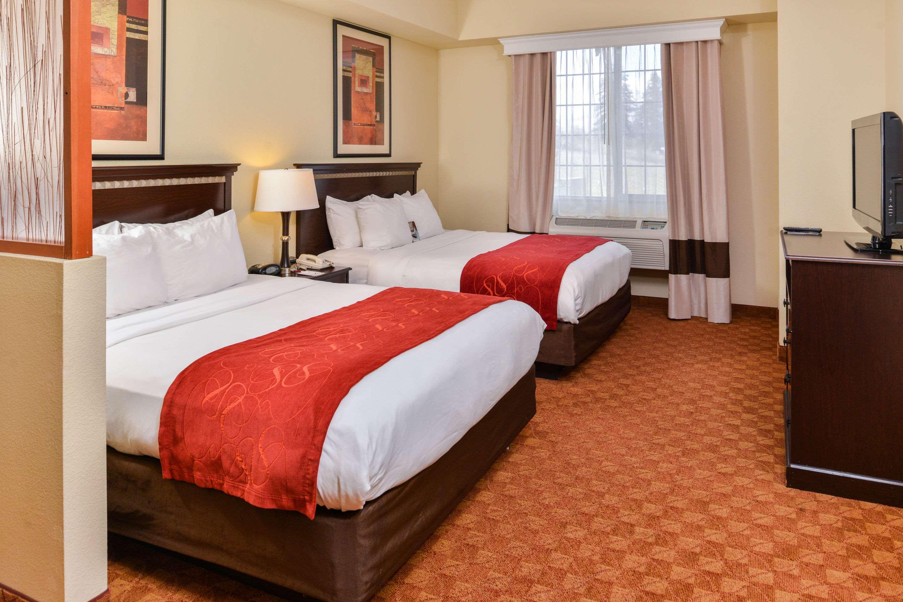 Comfort Suites Eugene Buitenkant foto