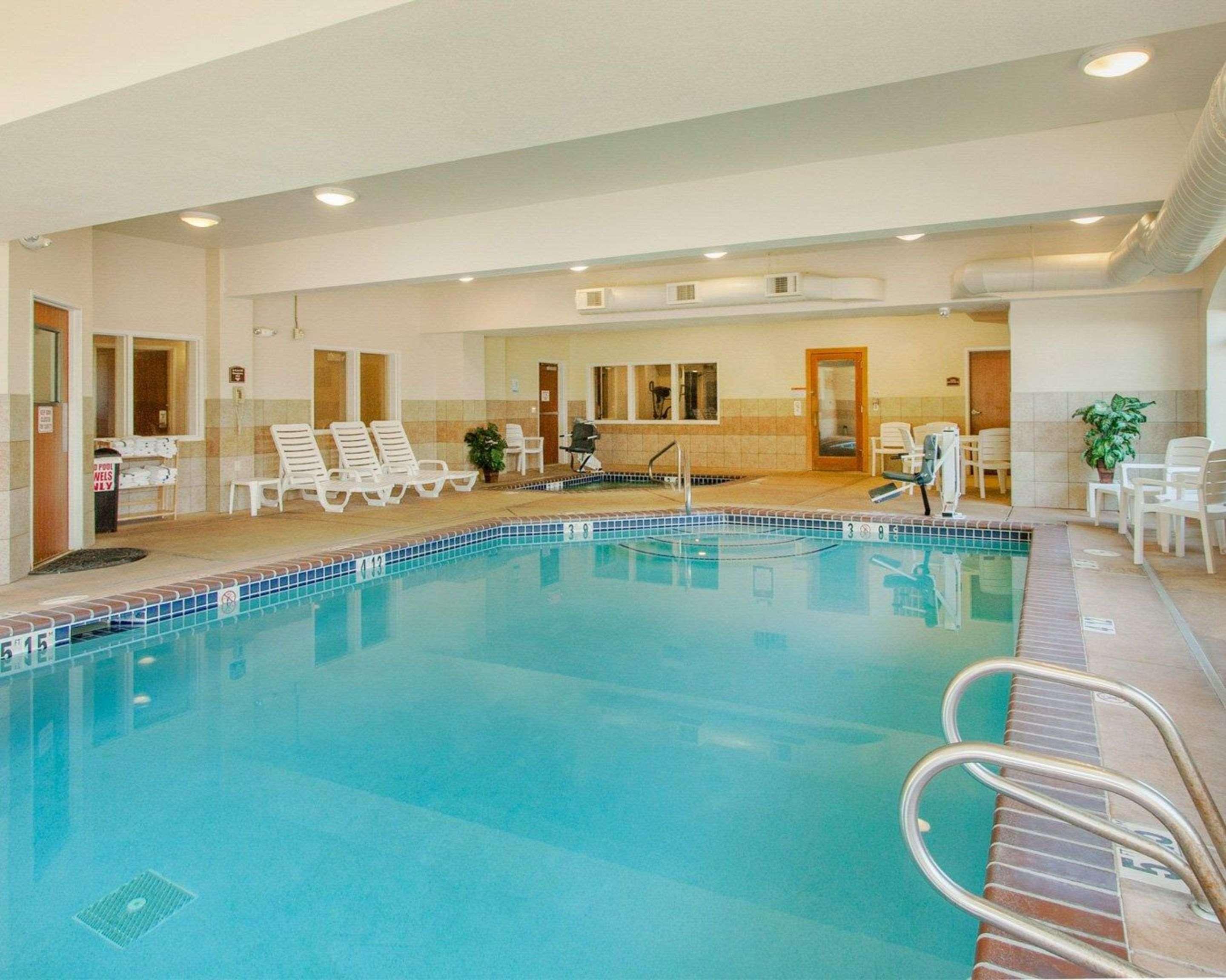 Comfort Suites Eugene Buitenkant foto