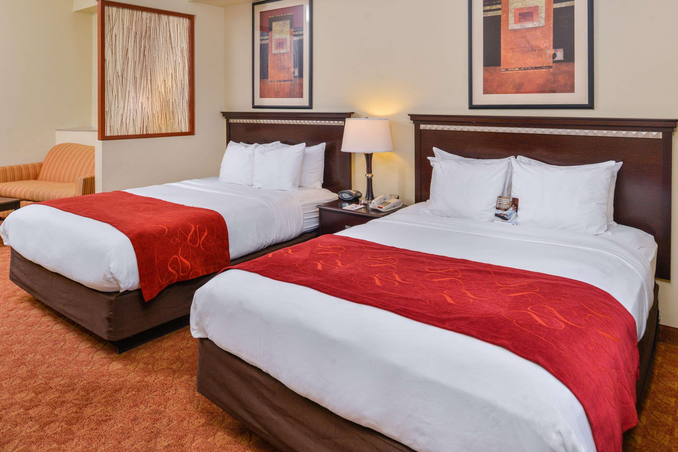 Comfort Suites Eugene Buitenkant foto