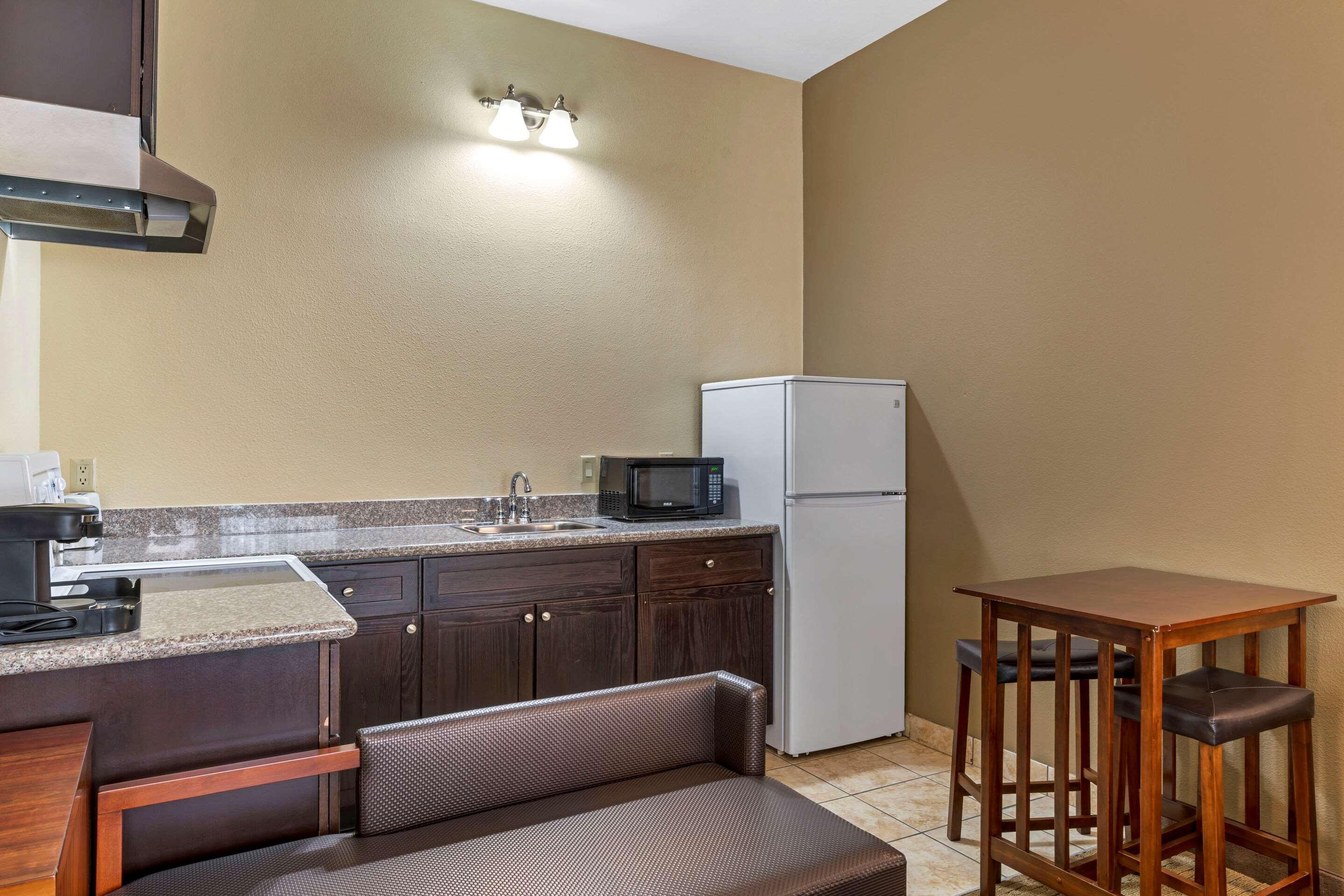 Comfort Suites Eugene Buitenkant foto