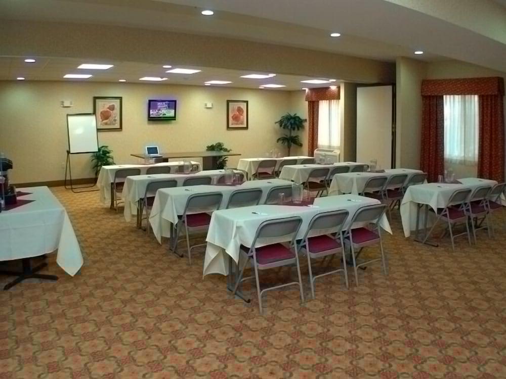 Comfort Suites Eugene Buitenkant foto