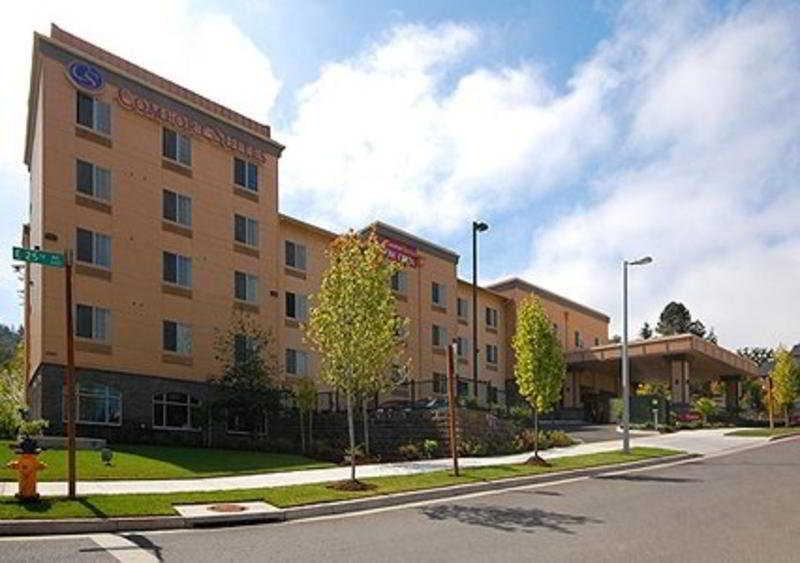 Comfort Suites Eugene Buitenkant foto